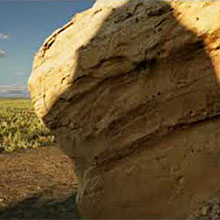 Image of a boulder.
